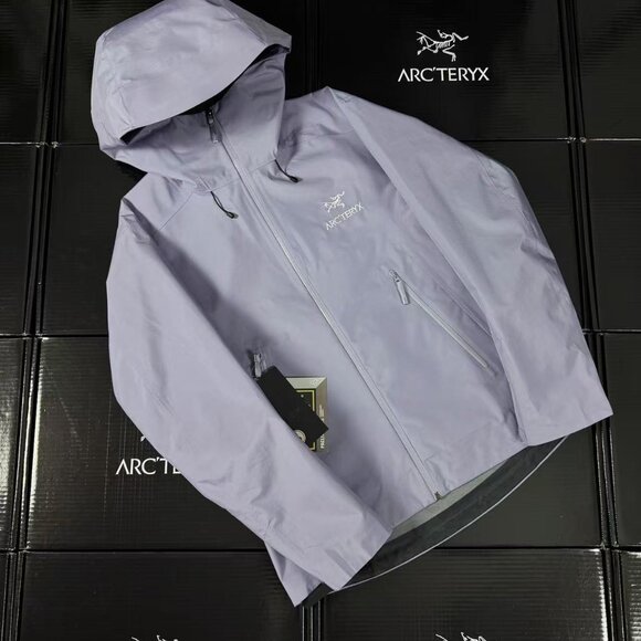 ARC'TERYX BETA LT GOER-TXE Men's Jacket, Size L. - Picture 2 of 8